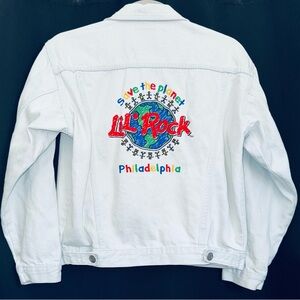 Authentic Hard Rock Cafe Embroidered Logo Denim Jacket in Light Wash size 12